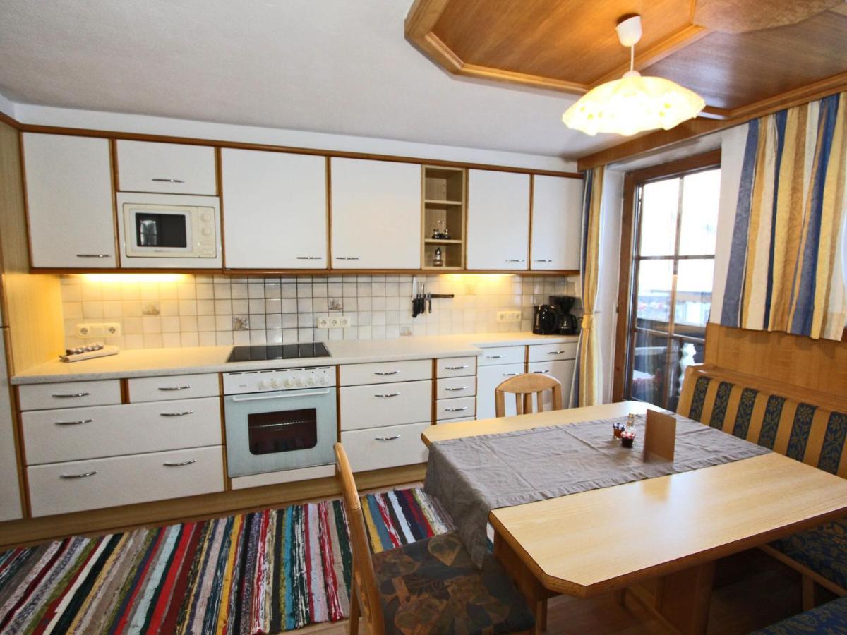 Beautiful Flat In Kaltenbach Near The Ski Area Exteriör bild