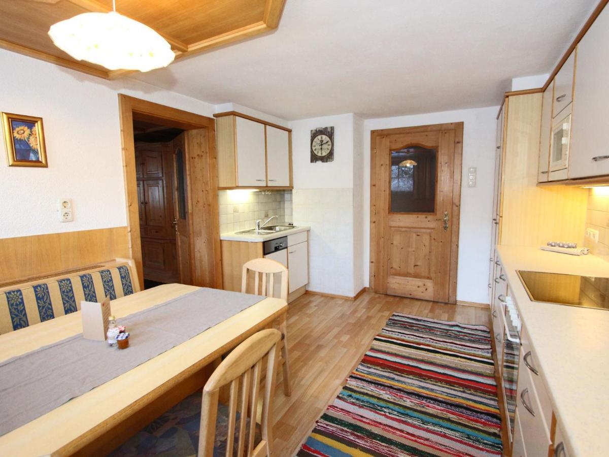 Beautiful Flat In Kaltenbach Near The Ski Area Exteriör bild