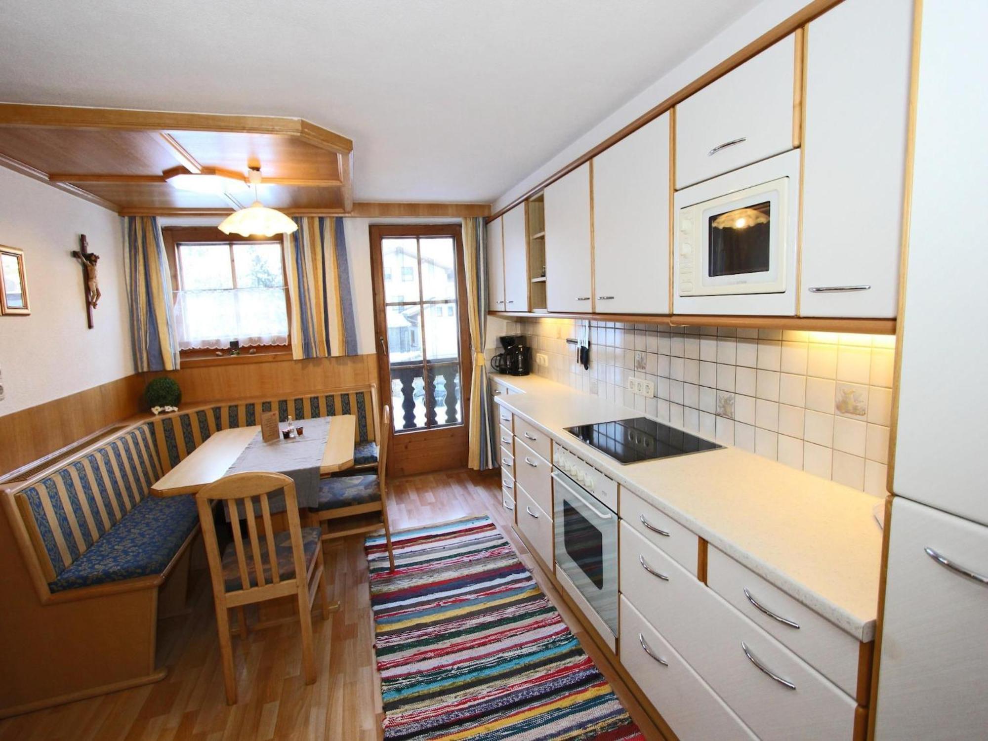 Beautiful Flat In Kaltenbach Near The Ski Area Exteriör bild